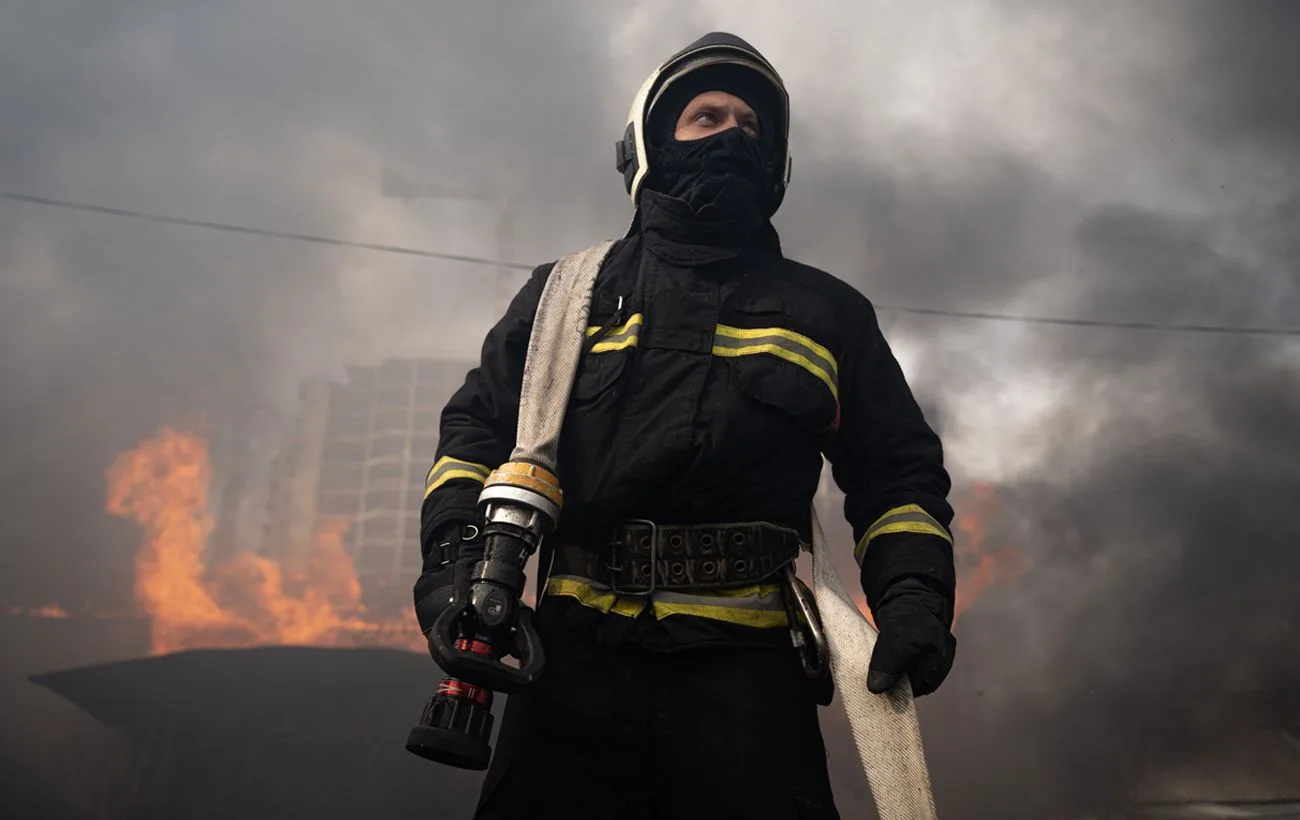 Наслідки ракетного удару по промисловому об'єкту