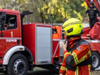 Три удари дронів по Харкову за день показують нову тактику терору проти прикордонного міста