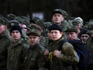 Росія готова брати на війну хворих і психічно непридатних заради контрактників