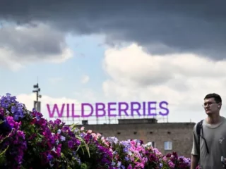 Як удари по складах Wildberries та Ozon змінили прогнози для всього ринку онлайн-торгівлі Росії