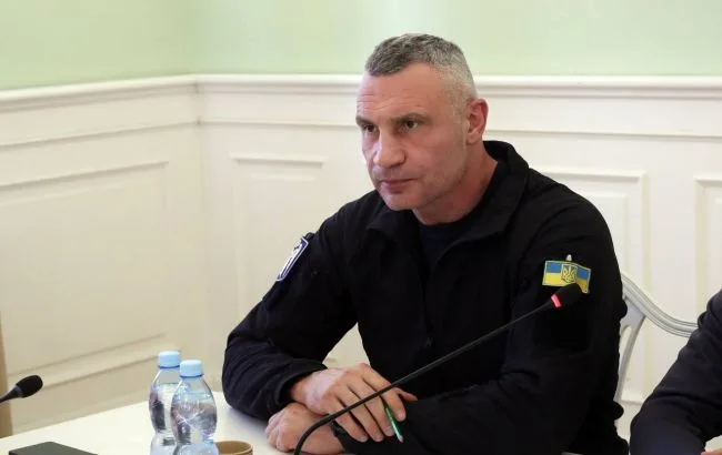 Пошкоджений внаслідок обстрілу склад підприємства