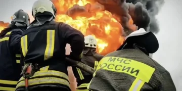 Пожежа на нафтопереробному комплексі в порту
