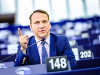 Польща відповіла Путіну на погрози щодо європейських військ в Україні