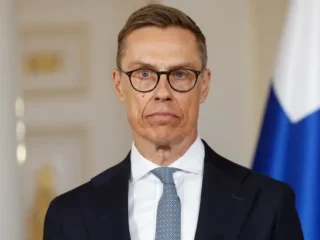 Чому заклик Стубба посадити Путіна за стіл переговорів має воєнну логіку