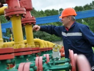 Чому Європа досі купує російський СПГ і як Україна може це зупинити