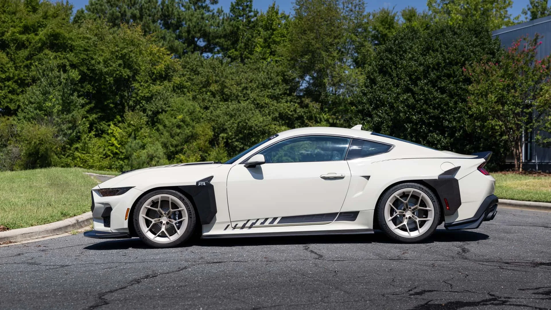 20-дюймові ковані диски RTR на Mustang Spec 5
