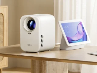 Xiaomi Redmi Projector 3C — компактний проектор з Full HD за $100