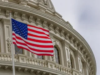 Республіканці в Конгресі йдуть проти Трампа через угоду з Путіним про дизель