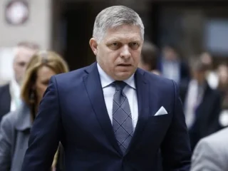Словаччина надсилає делегацію до Москви для переговорів про постачання нафти та газу
