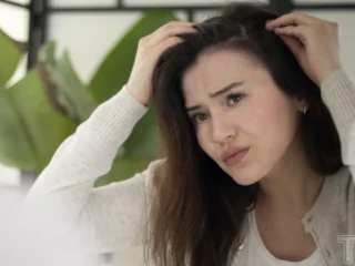Суха і жирна лупа потребують різного підходу до лікування
