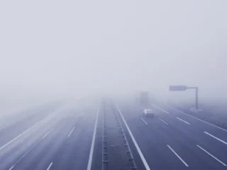 У чотирьох областях України на 18 жовтня оголошено жовтий рівень небезпеки через густий туман