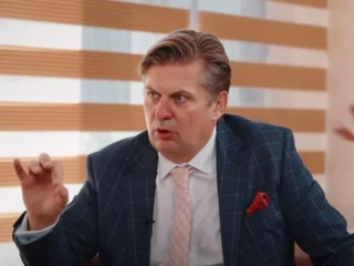 Німецький депутат АдН заявив, що США перейшли на бік Росії в українській війні
