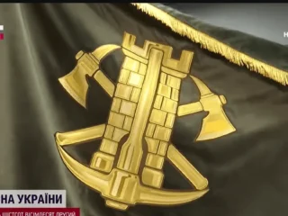 Малиновий хрест і бойовий тризуб: як застаріле законодавство гальмує оновлення символіки ЗСУ