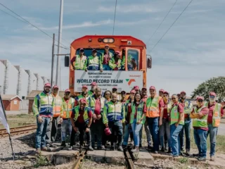 Південноафриканська Transnet встановила світовий рекорд довжини вантажного потяга — 7,6 км