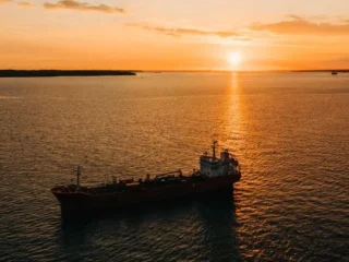 Американські нафтові компанії отримали понад 130 мільярдів доларів прибутку за шість місяців перебігу конфлікту з Іраном