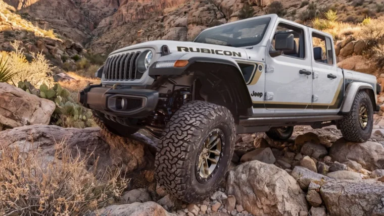 Jeep випустив спеціальну версію Gladiator із заводськими 35-дюймовими шинами