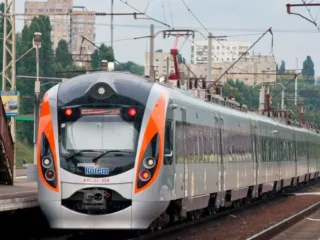 Укрзалізниця продовжила маршрут поїзда Інтерсіті+ до Трускавця через Дрогобич