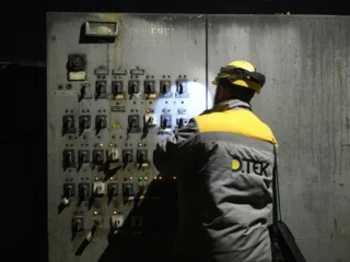 Російська атака залишила понад 350 тисяч мешканців Дніпра без електрики