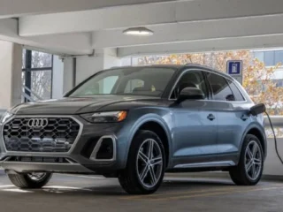 Чому Tesla Model Y, Audi Q5 та BMW X5 втрачають половину вартості за п’ять років